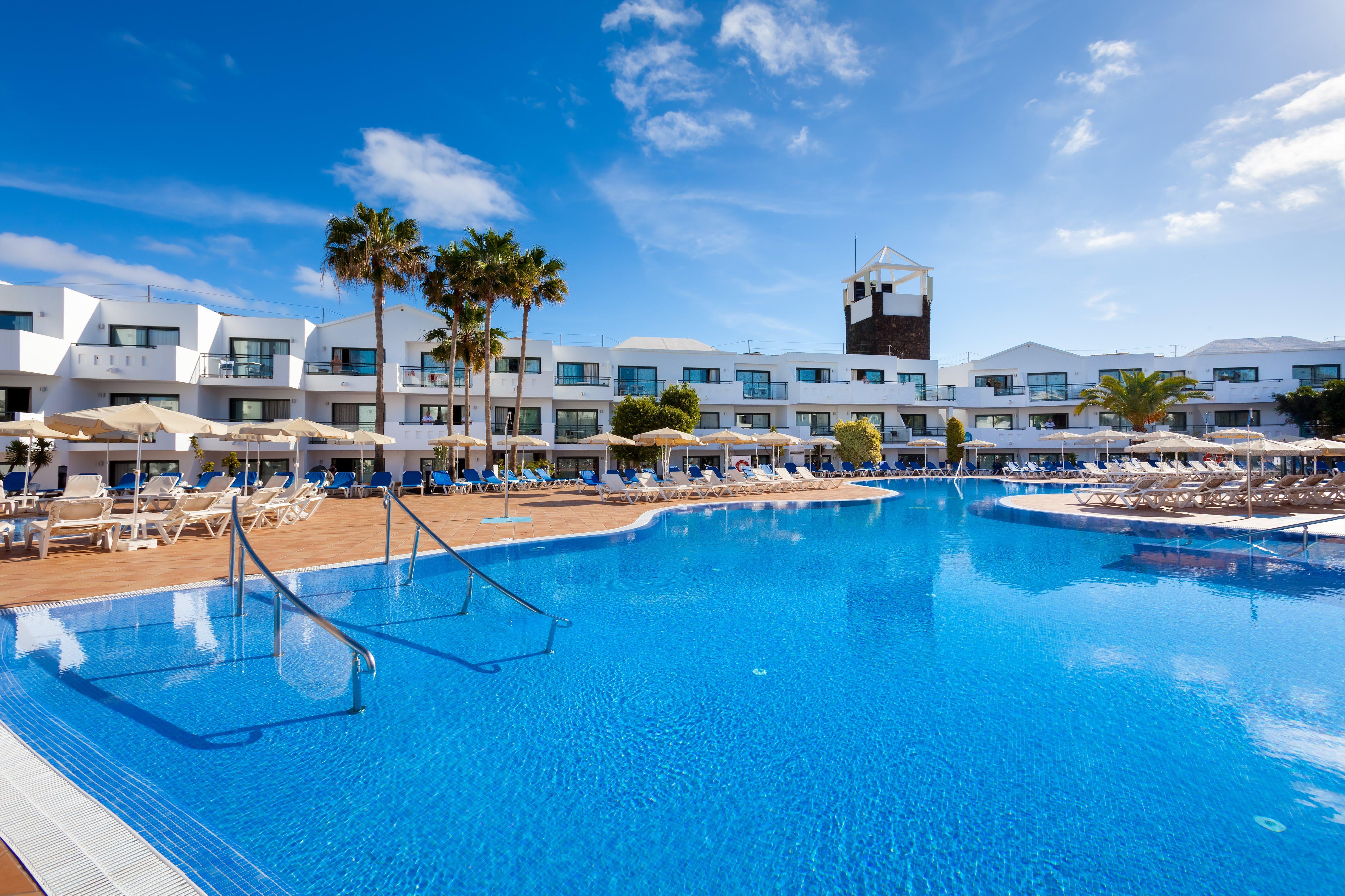 Thb Lanzarote Beach Costa Teguise Luaran gambar