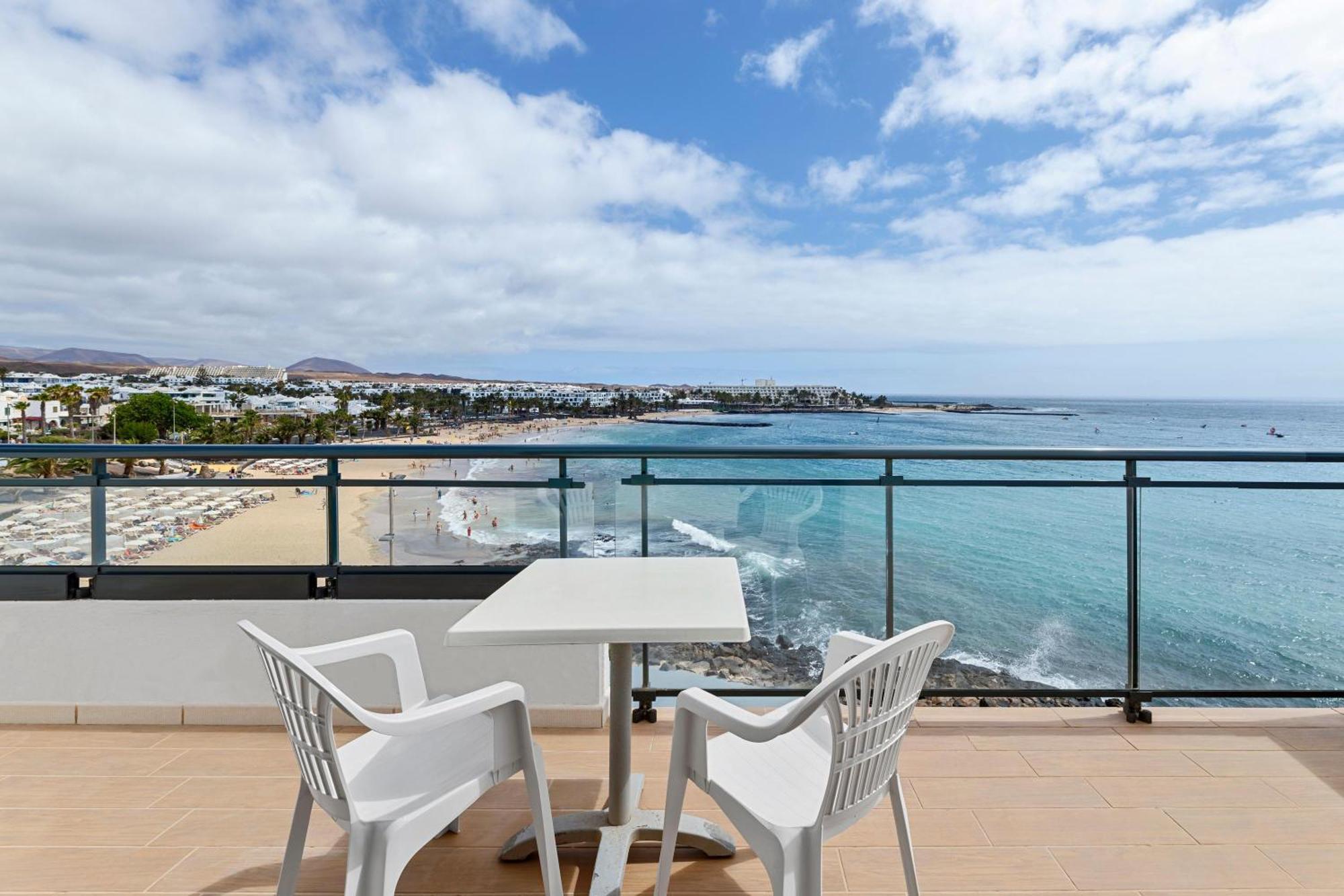 Thb Lanzarote Beach Costa Teguise Luaran gambar