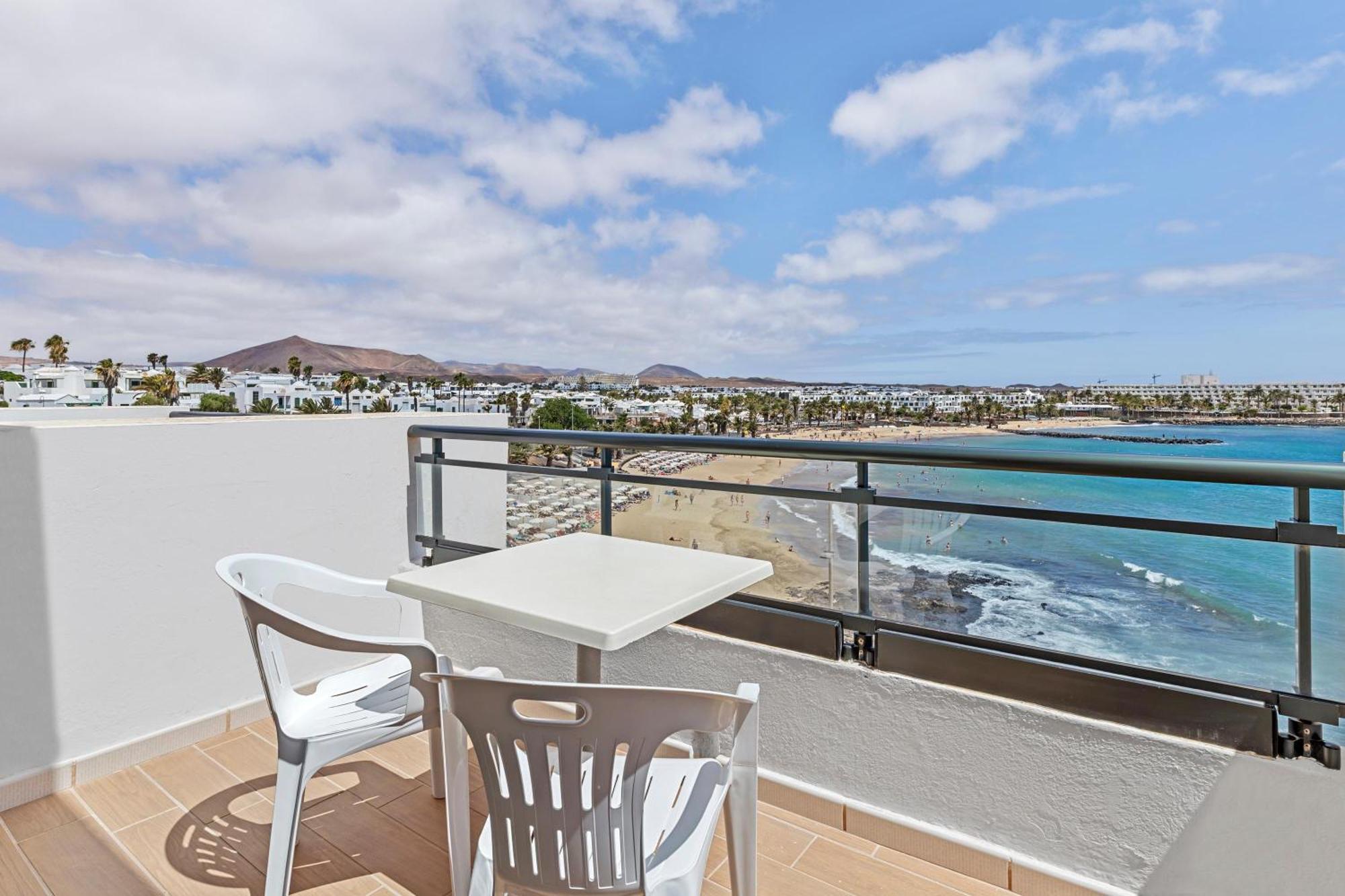 Thb Lanzarote Beach Costa Teguise Luaran gambar
